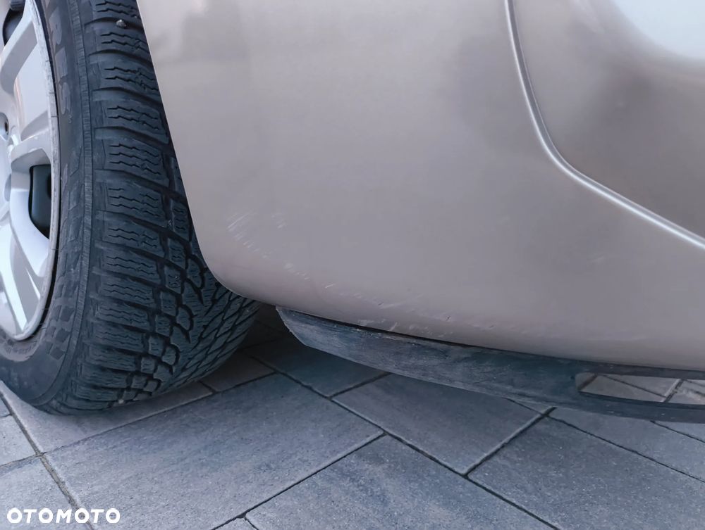 Dacia Lodgy 1.3 TCe Laureate S&S - 35