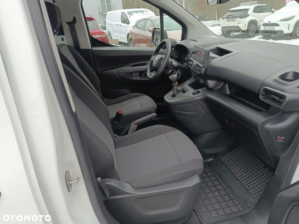 Toyota Proace City Verso 1.2 D-4T Combi - 9