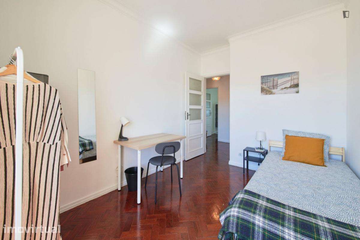 Quarto - localizado em Arroios Lisbon - Grande imagem: 4/33