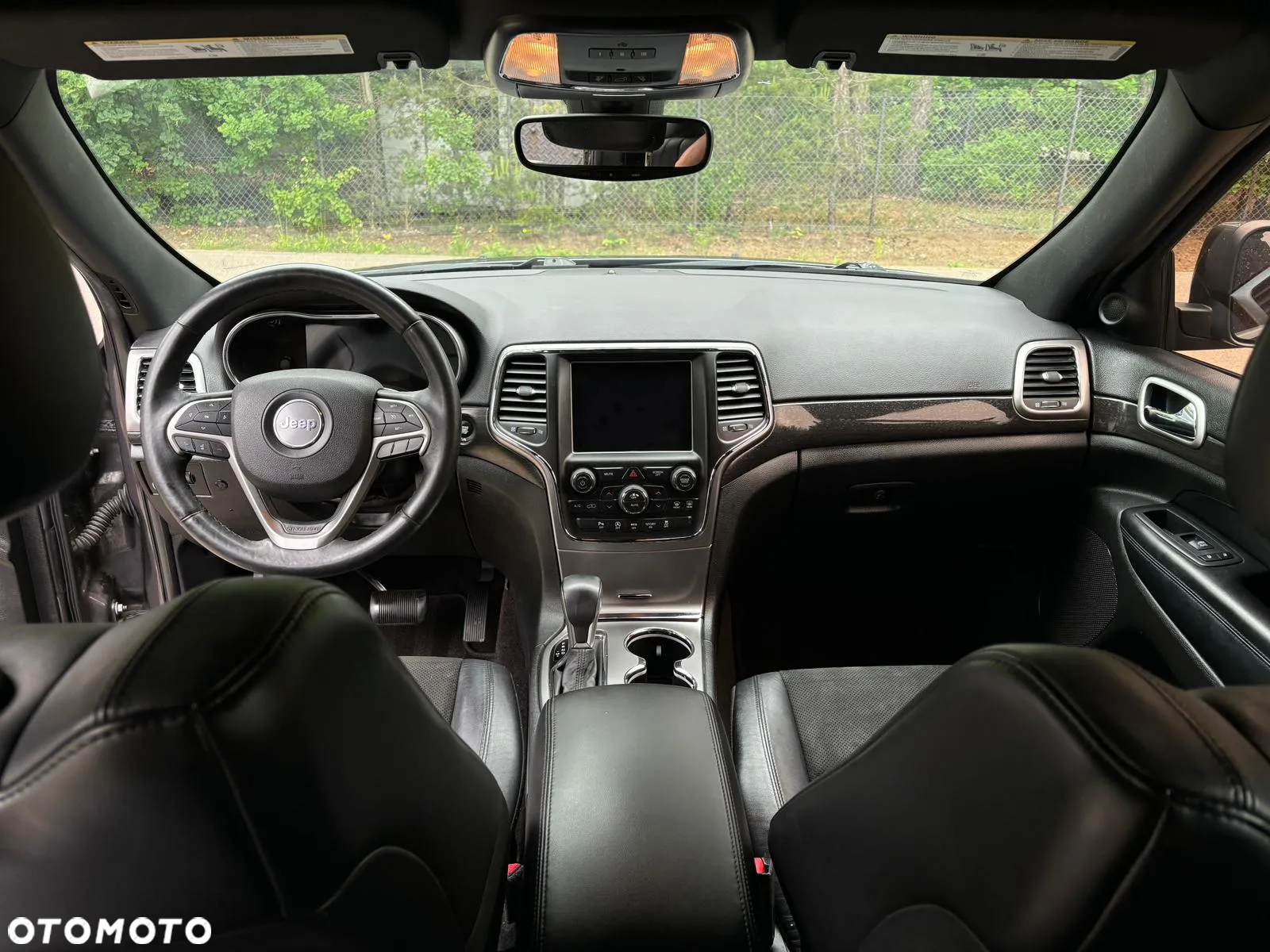 Jeep Cherokee - 18