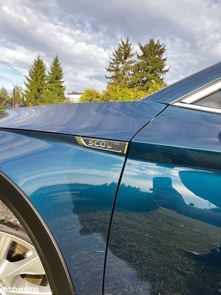 Skoda Superb 2.0 TSI 4x4 Scout DSG - 8