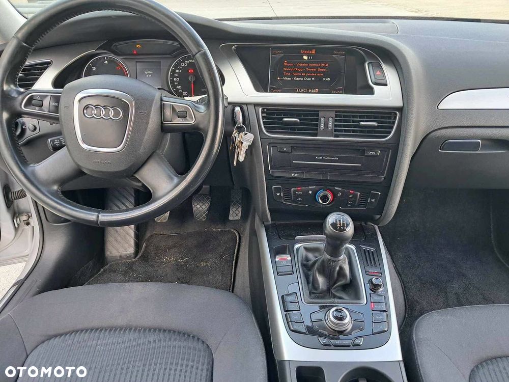 Audi A4 Avant - 7