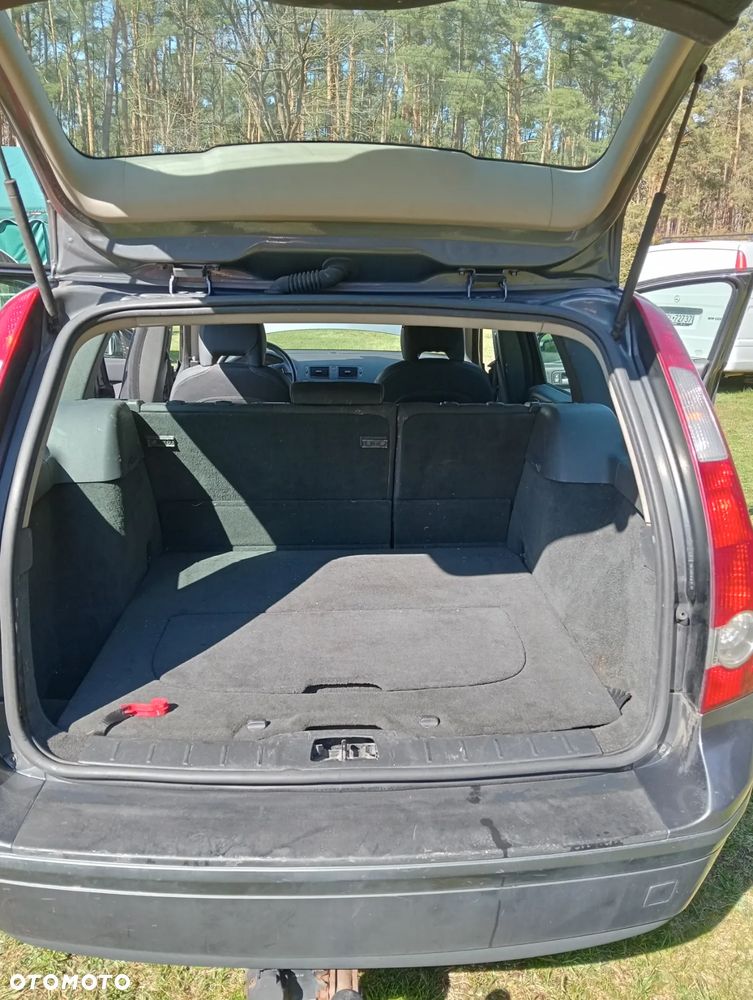 Volvo V50 2.4D5 - 11