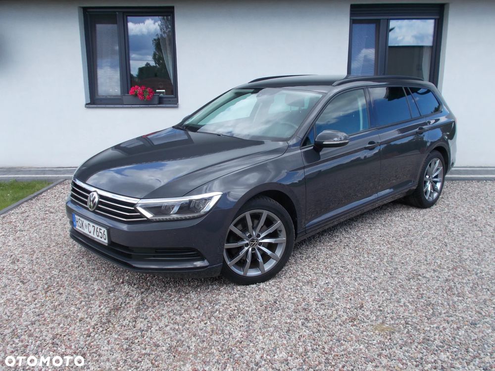 Volkswagen Passat - 2