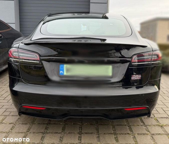 Tesla Model S - 7