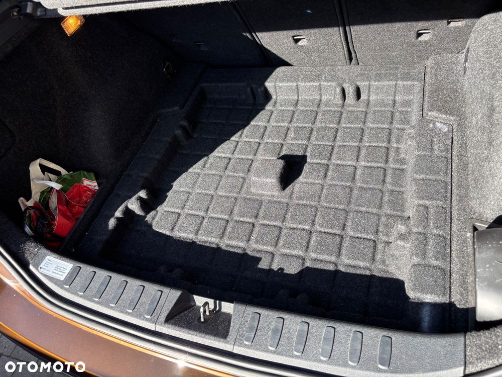 BMW X1 sDrive18i - 14