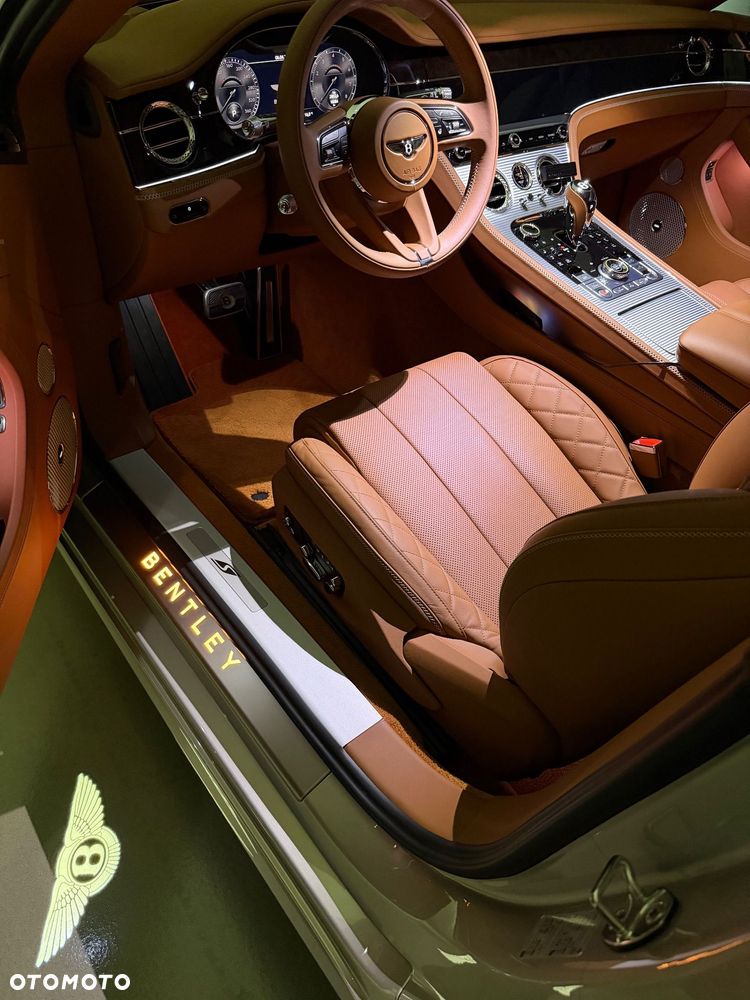 Bentley Continental GT - 15