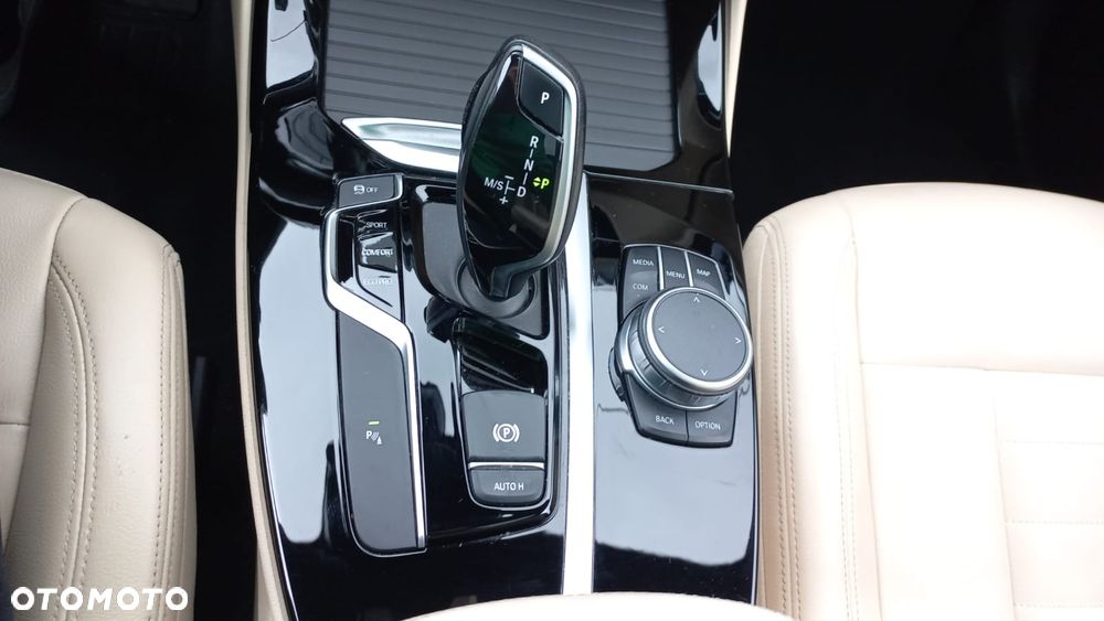 BMW X3 sDrive18d xLine - 22