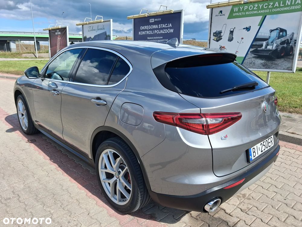 Alfa Romeo Stelvio 2.0 Turbo Super Q4 - 7