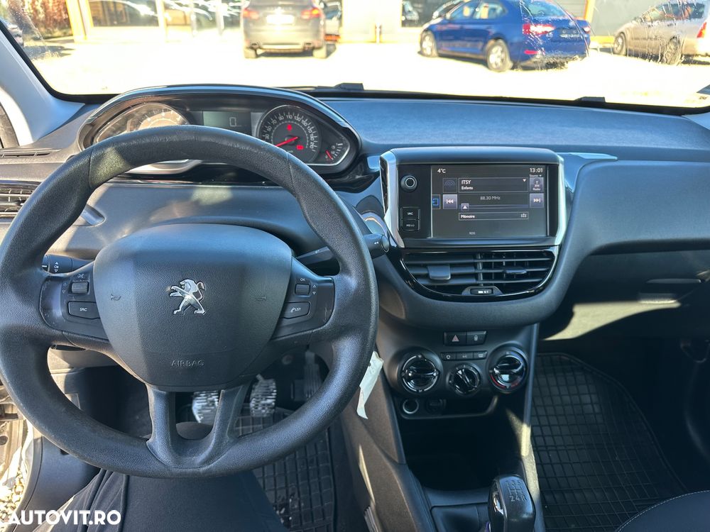 Peugeot 208 HDi 68 Access - 9