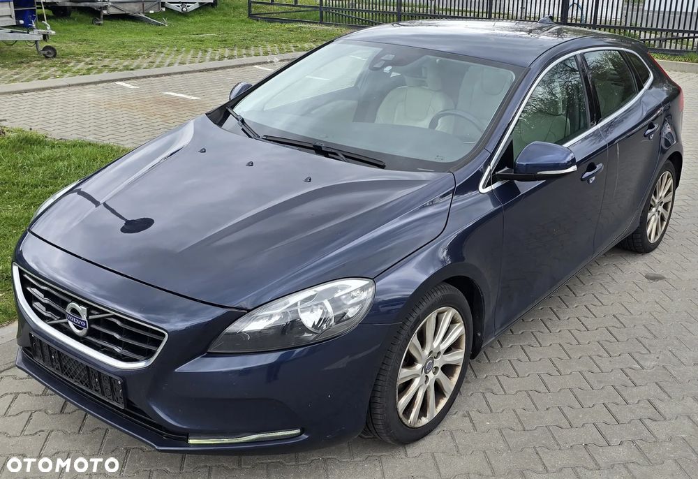 Volvo V40 - 33