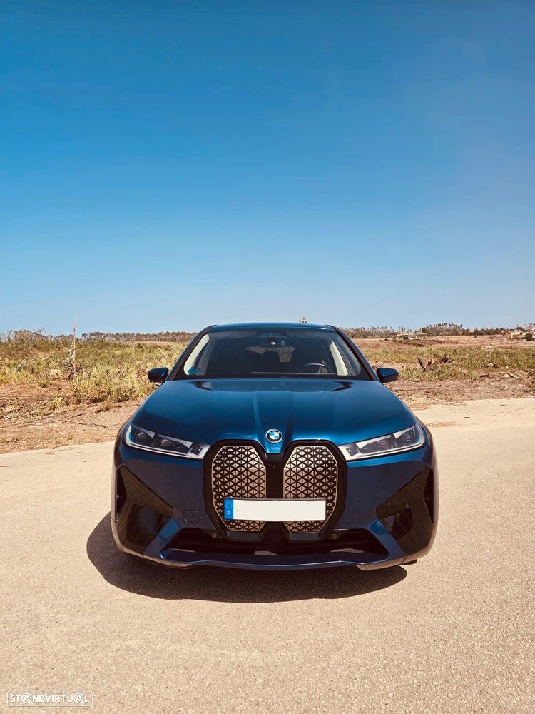 BMW iX xDrive 50 Pack Desportivo - 1
