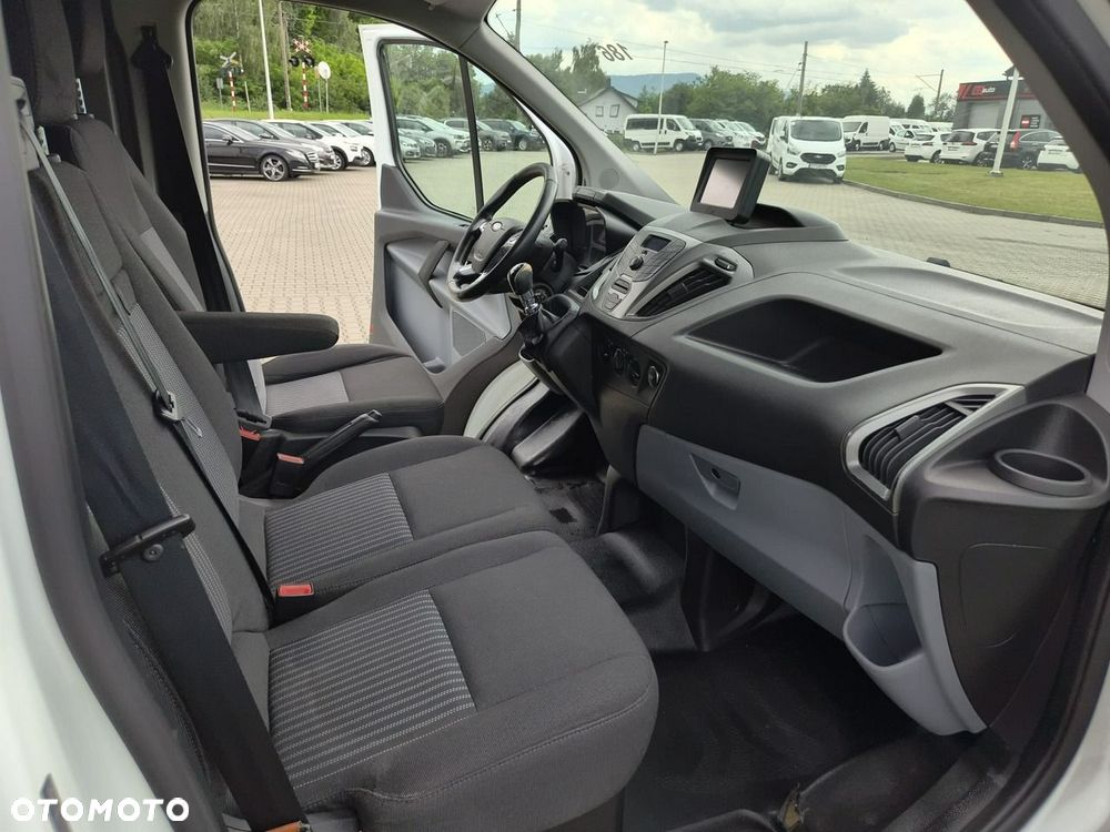 Ford Transit Custom - 8