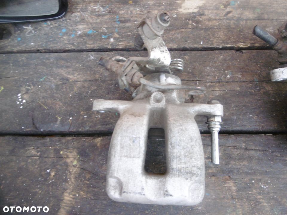 Zacisk tył SKODA OCTAVIA II - 4