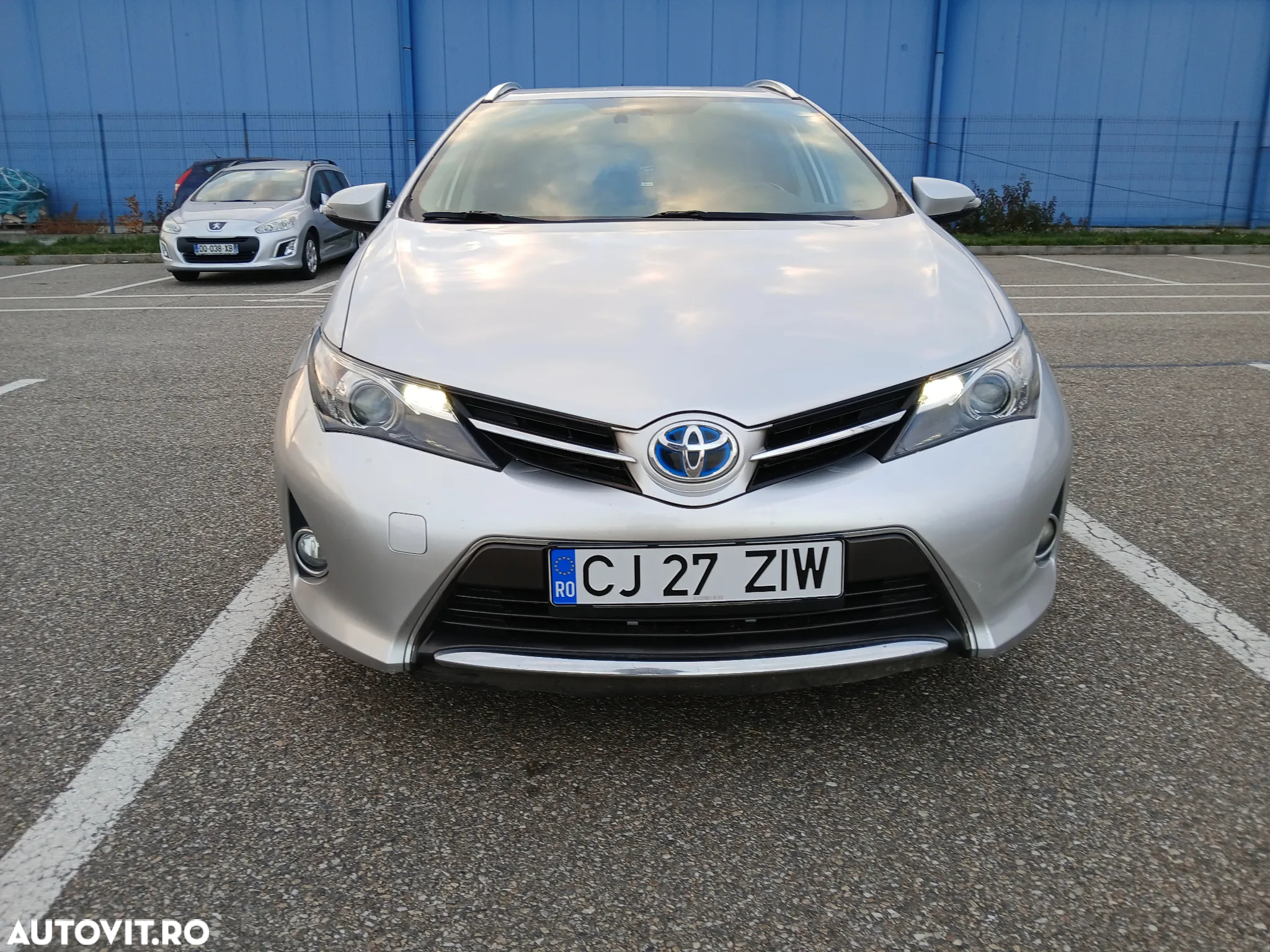 Toyota Auris 1.8 VVT-i Hybrid Automatik Life - 3