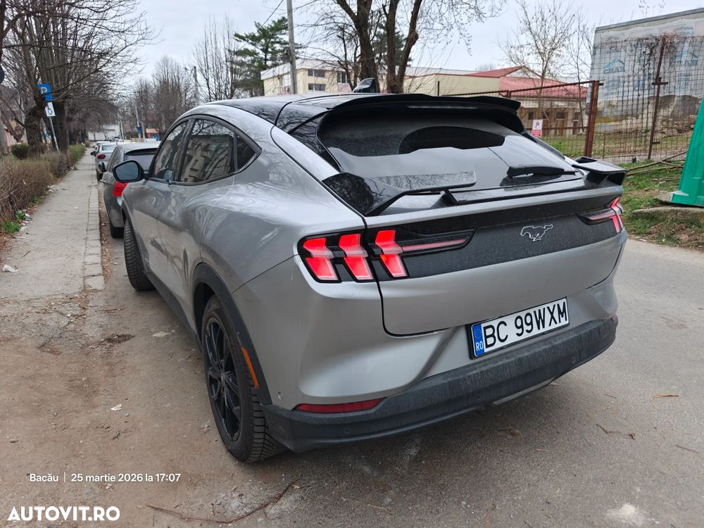Ford Mustang Mach-E RWD Extended Range 216 kW Base - 11
