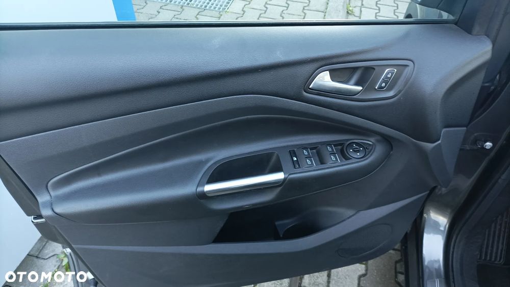 Ford Kuga 2.0 TDCi 4WD Titanium Plus - 16