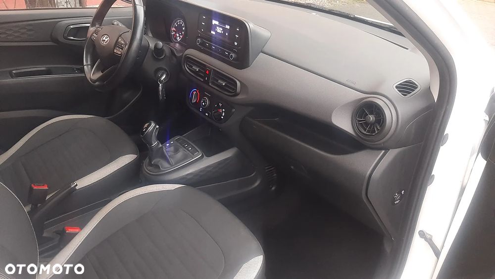 Hyundai i10 - 11