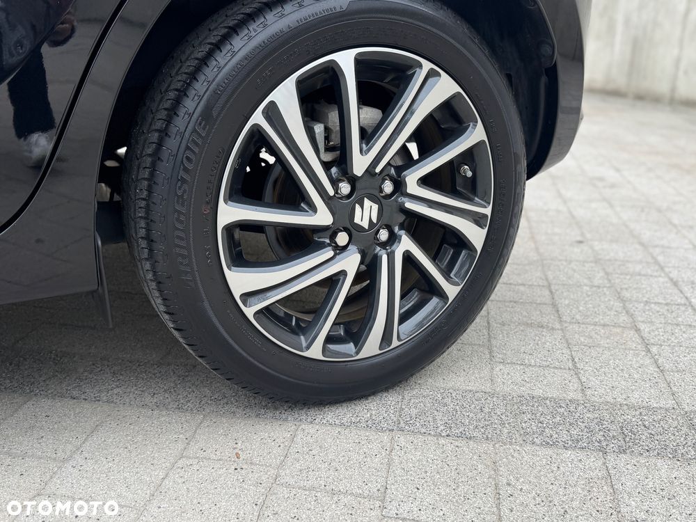 Suzuki Swift 1.2 Dualjet SHVS Premium Plus CVT - 10