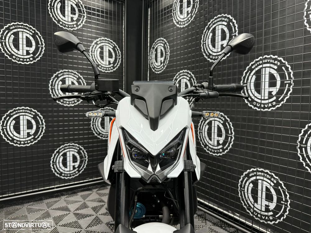 QJ Motor TRX 125 - 8