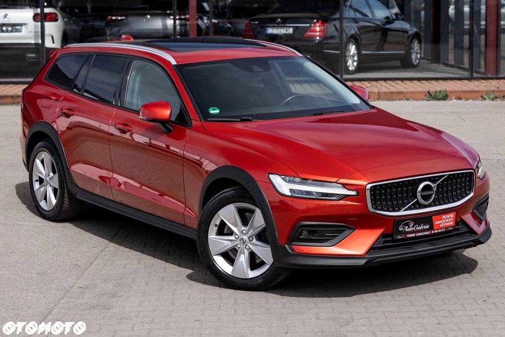 Volvo V60 Cross Country T5 AWD Geartronic Pro - 4