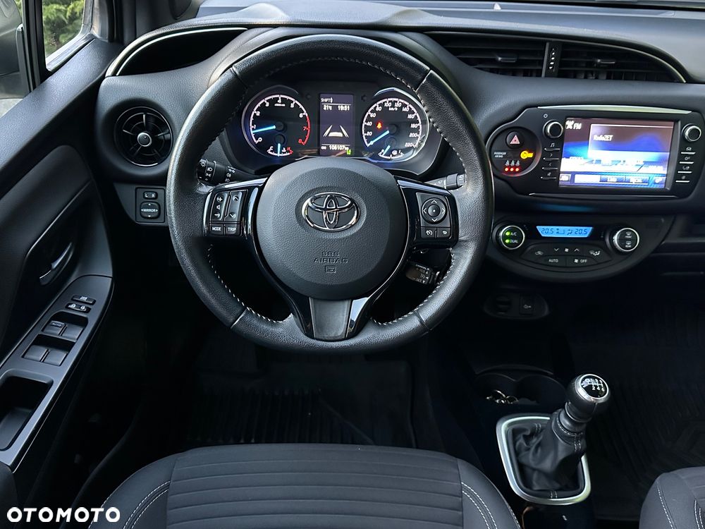 Toyota Yaris 1.5 Selection - 8