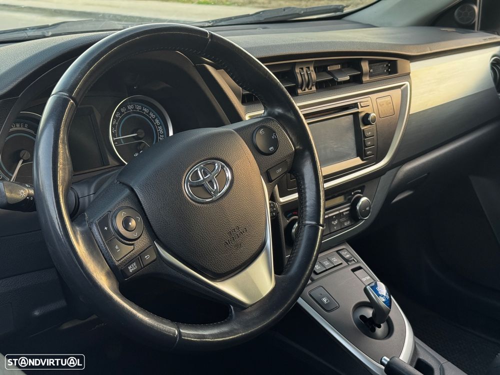 Toyota Auris Touring Sports 1.8 HSD Comfort+J17 - 22