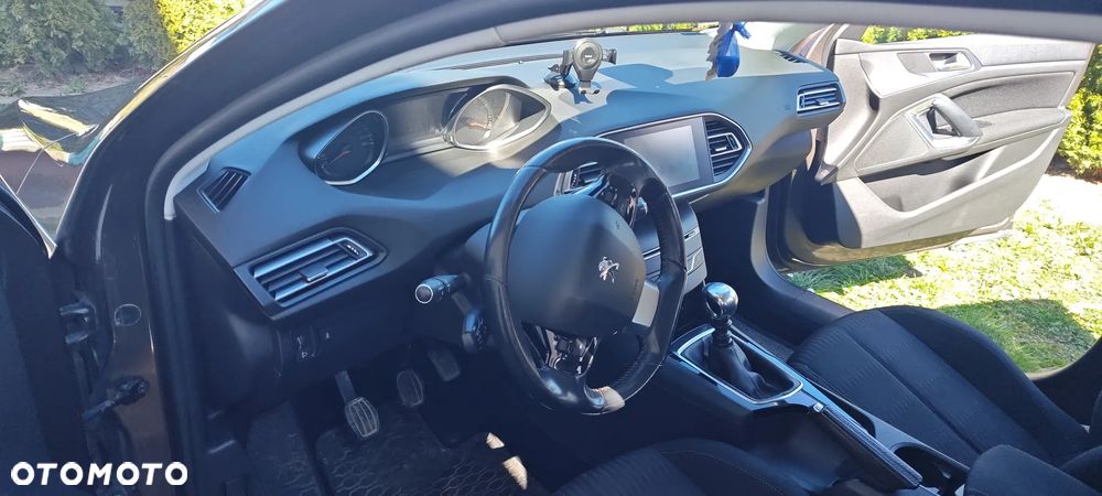 Peugeot 308 - 13