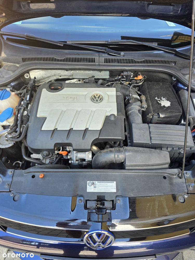 Volkswagen Jetta 2.0 TDI Comfortline - 3
