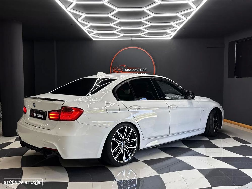 BMW 320 d Pack M - 29