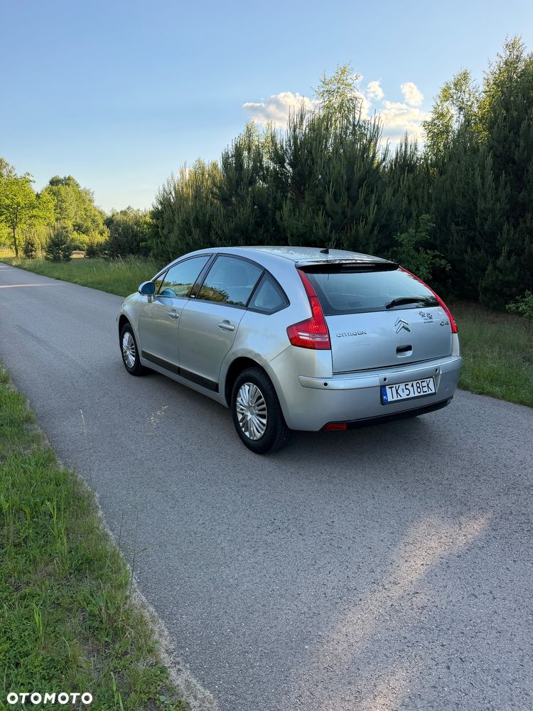 Citroën C4 2.0 16V Exclusive - 3