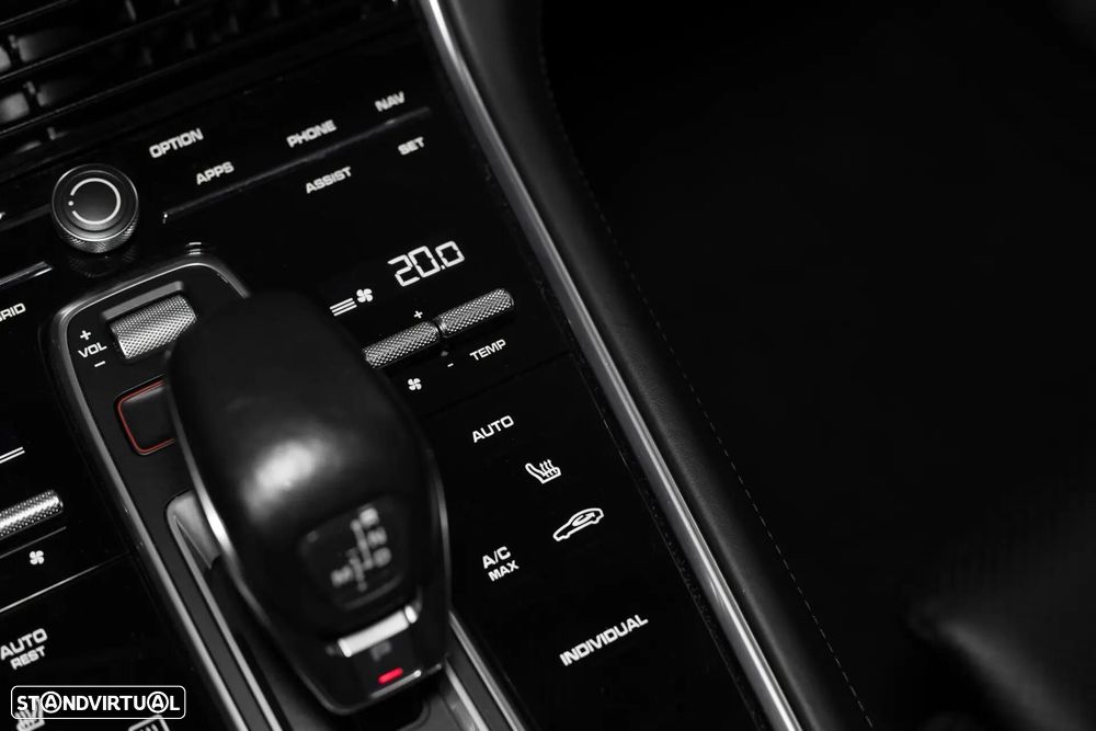 Porsche Panamera Sport Turismo 4 E-Hybrid - 45