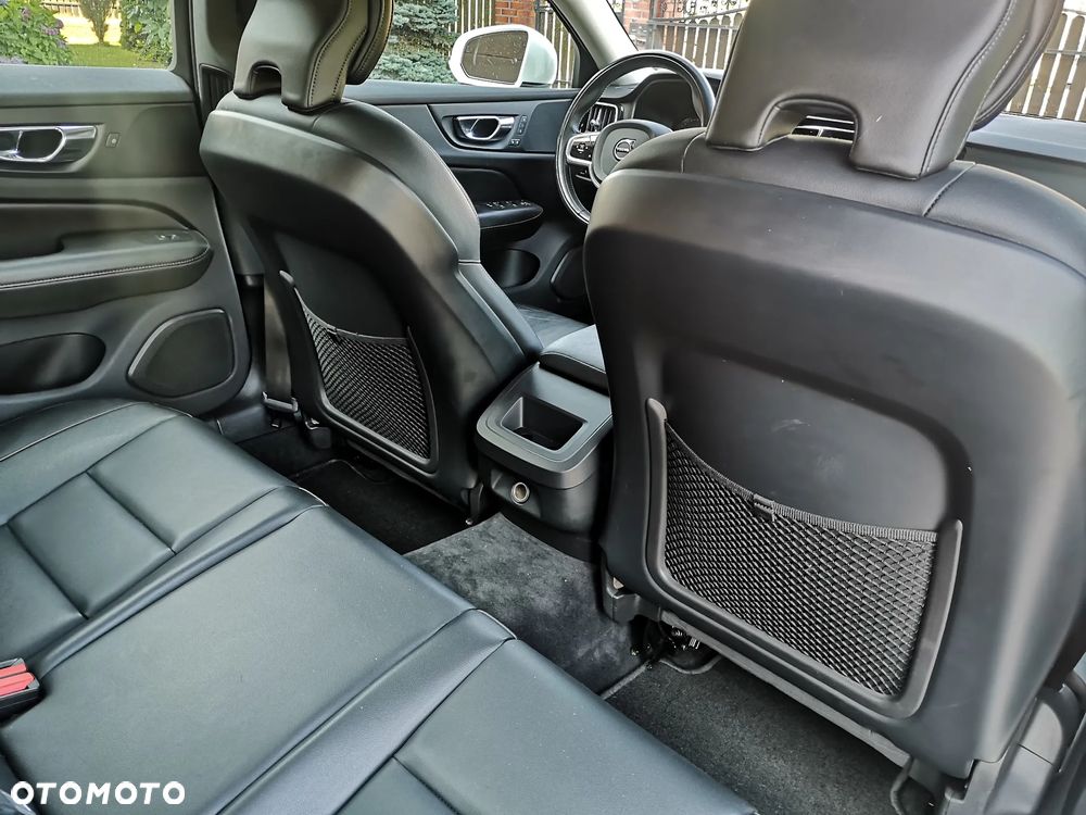 Volvo S60 T5 Momentum Pro - 8