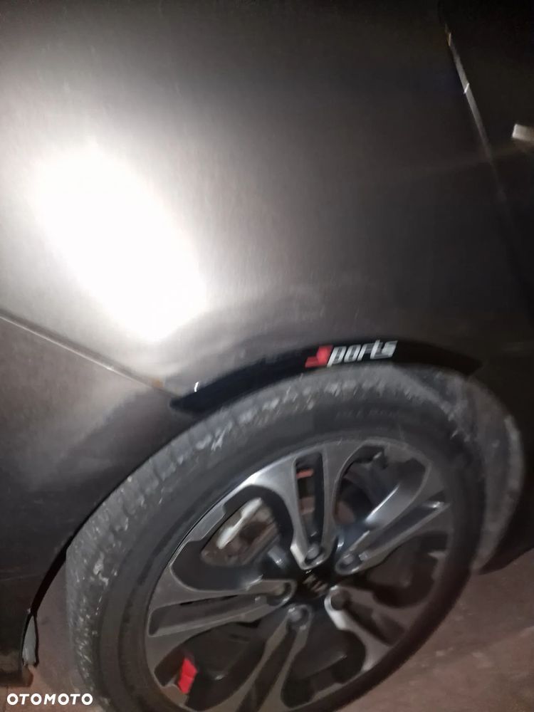 Kia Ceed 1.6 GDI DCT Platinum Edition - 23