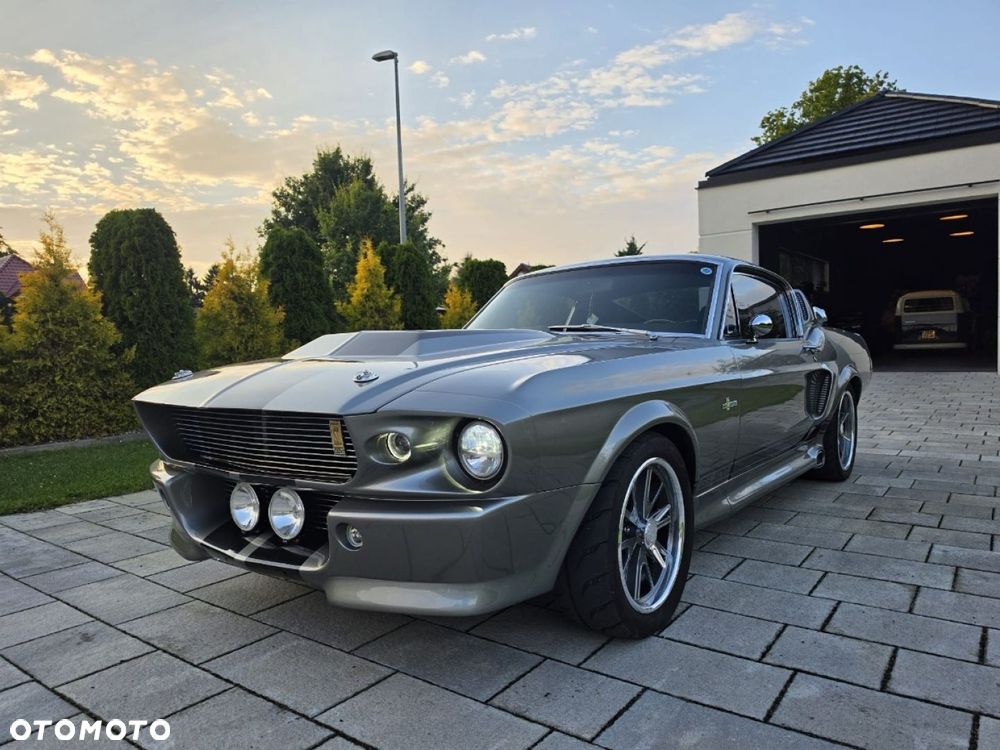 Ford Mustang - 7
