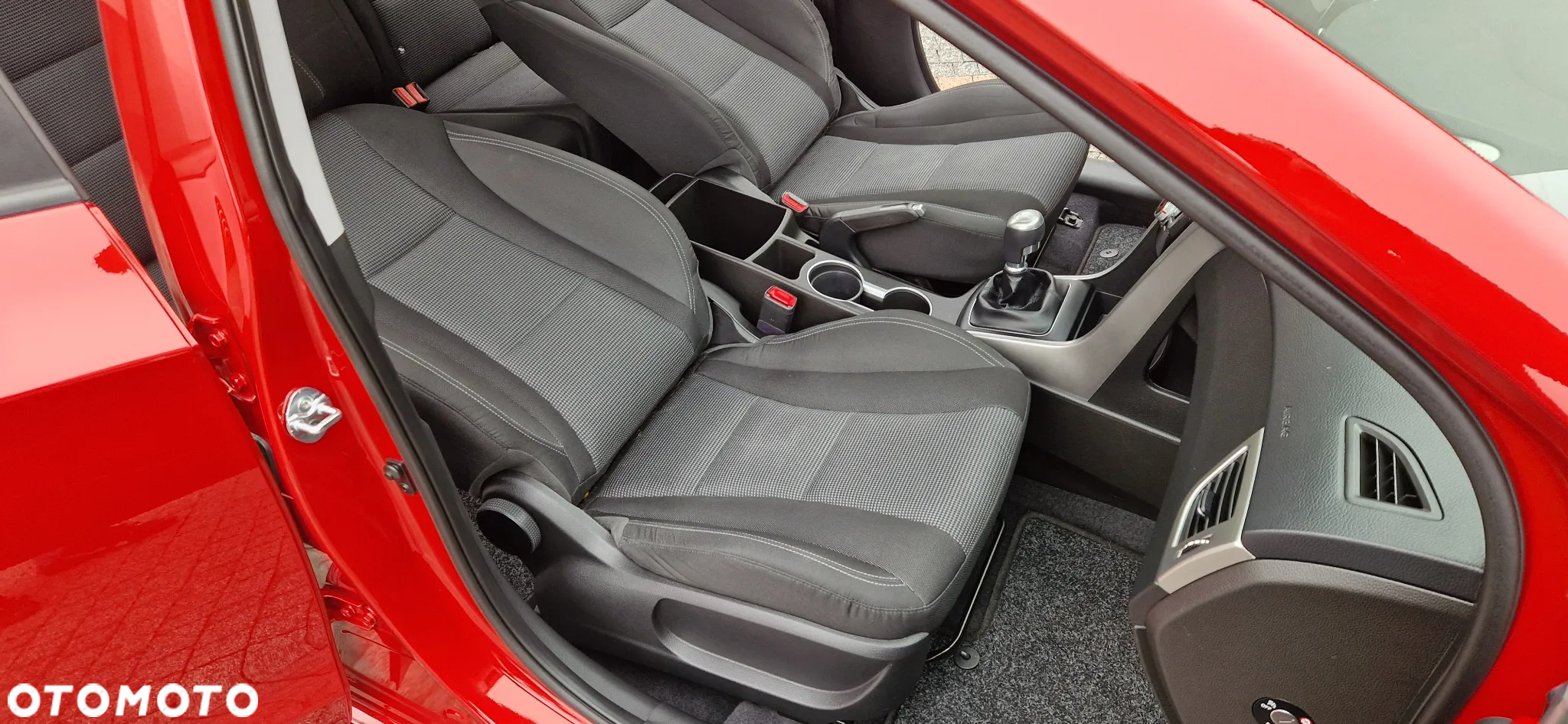 Hyundai i30 1.4 Pure - 22