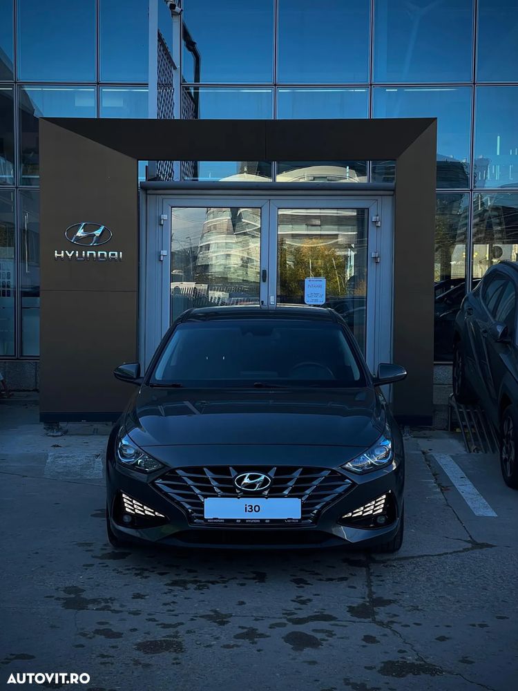 Hyundai i30 1.5 110CP 5DR M/T Highway - 1