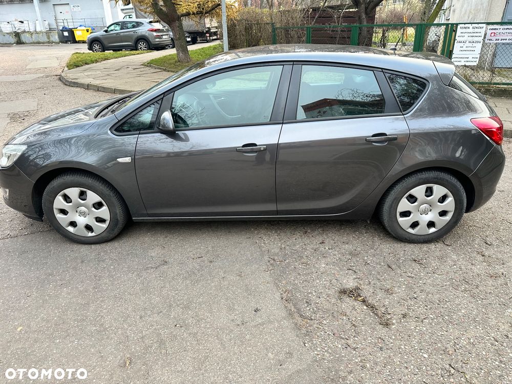 Opel Astra 1.4 Cosmo - 2