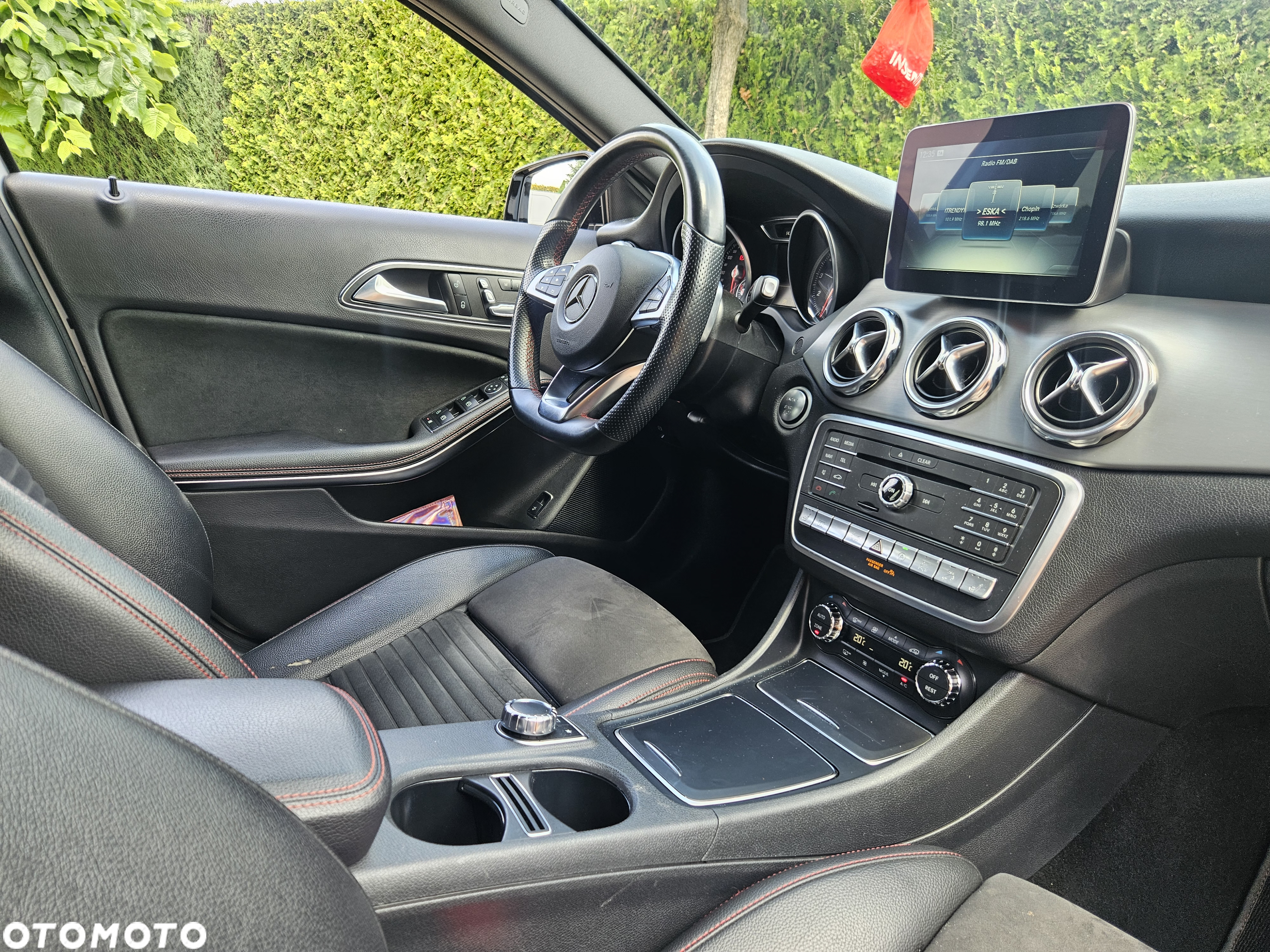 Mercedes-Benz GLA 250 4-Matic - 8