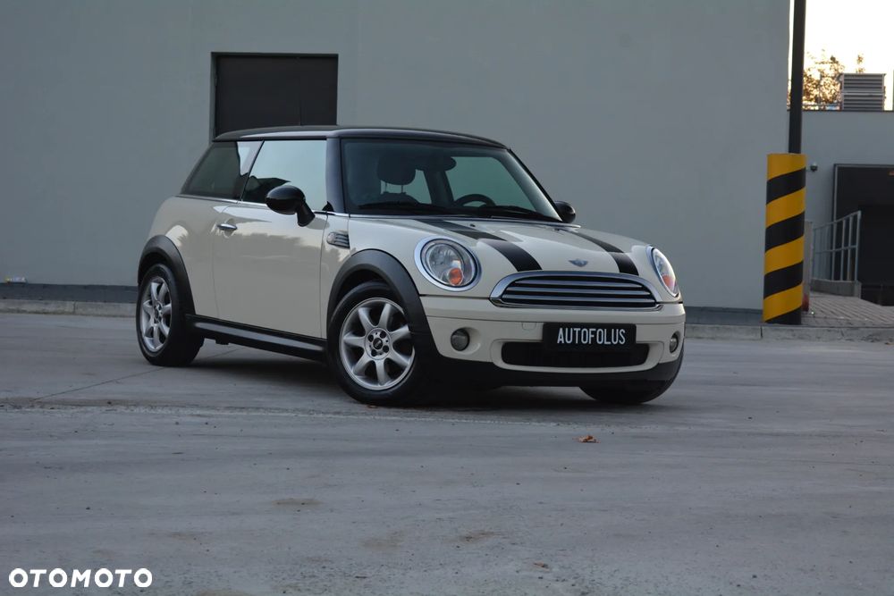 MINI Cooper Standard - 2