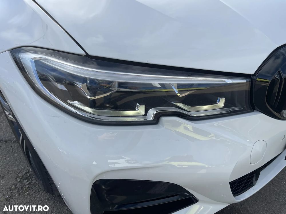 BMW Seria 3 318i Aut. M Sport - 30