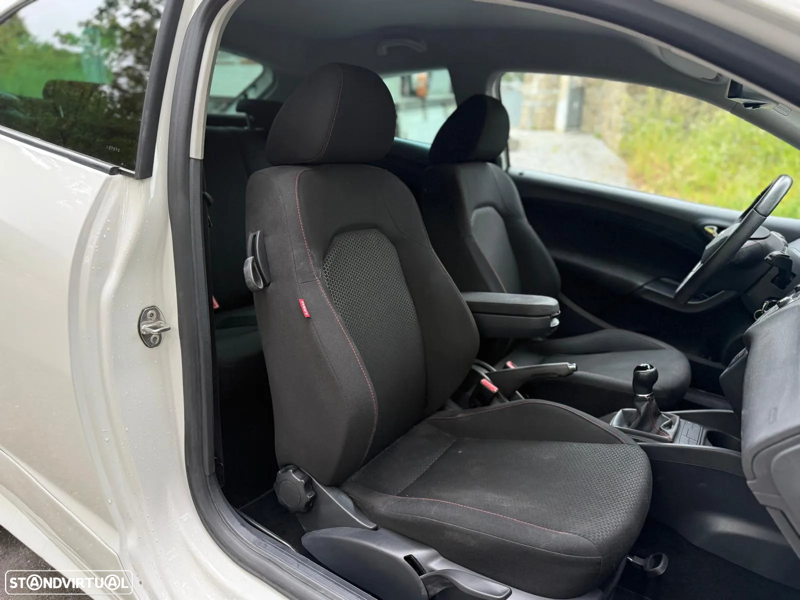 SEAT Ibiza SC 1.6 TDi FR 30 Anos - 15