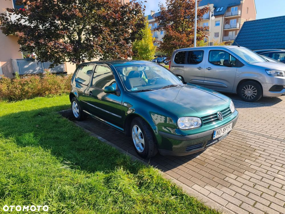 Volkswagen Golf - 16