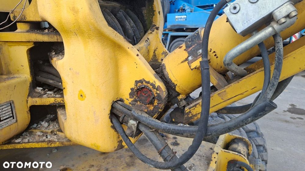 Komatsu Pw 110 - 28