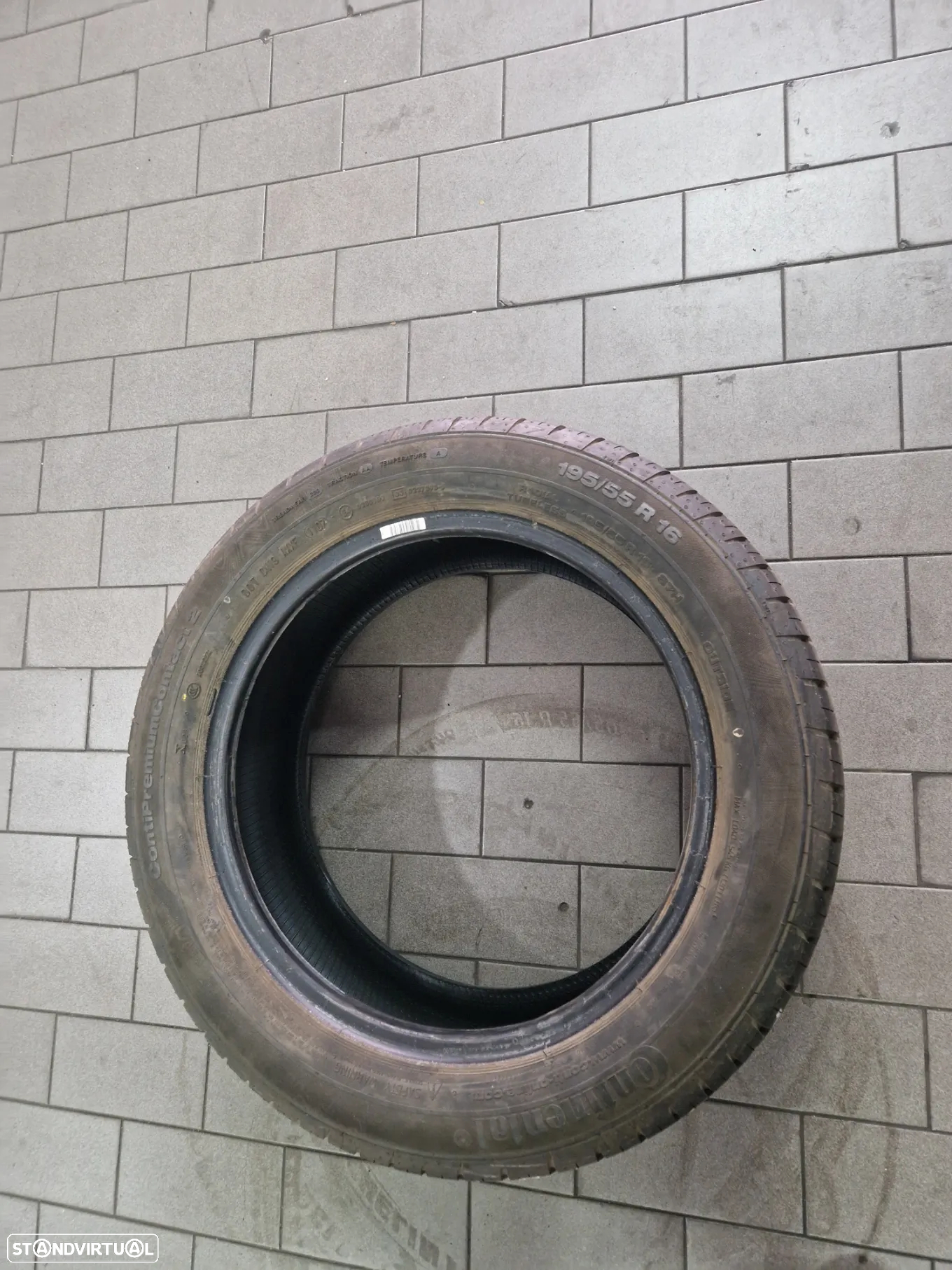 1 Pneu 195/55/16 Continental Premium Contact 2 - 87H com 99% de piso - 2