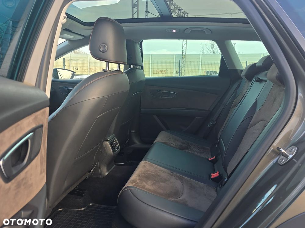 Seat Leon 2.0 TDI Start&Stop 4Drive DSG X-Perience - 11