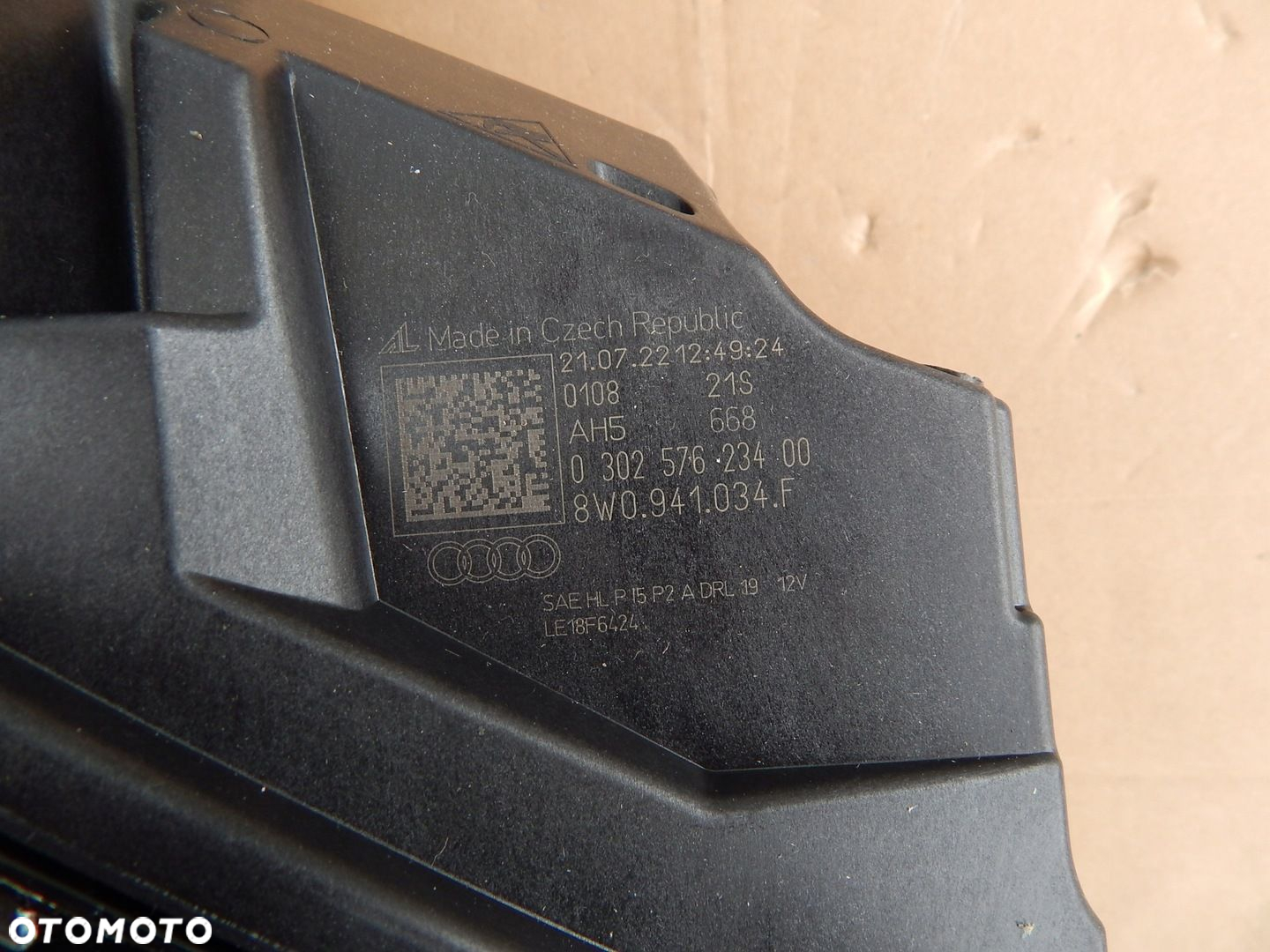 LAMPA PRAWA AUDI A4 B9 FULL LED 8W0 NOWA USA - 4