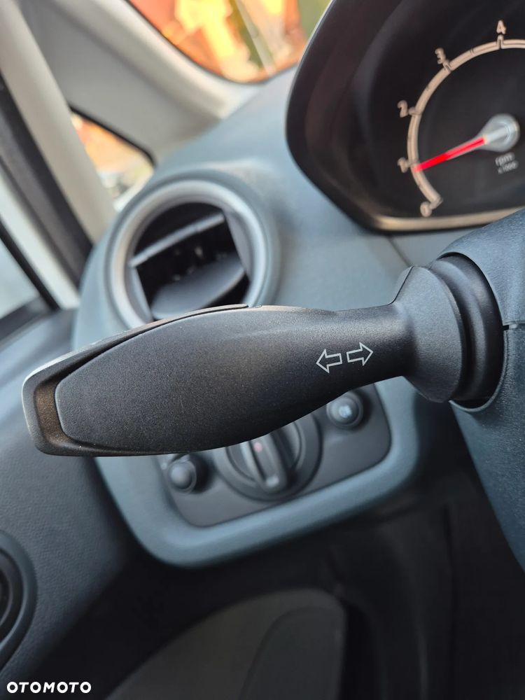 Ford Fiesta 1.25 Champions Edition - 10