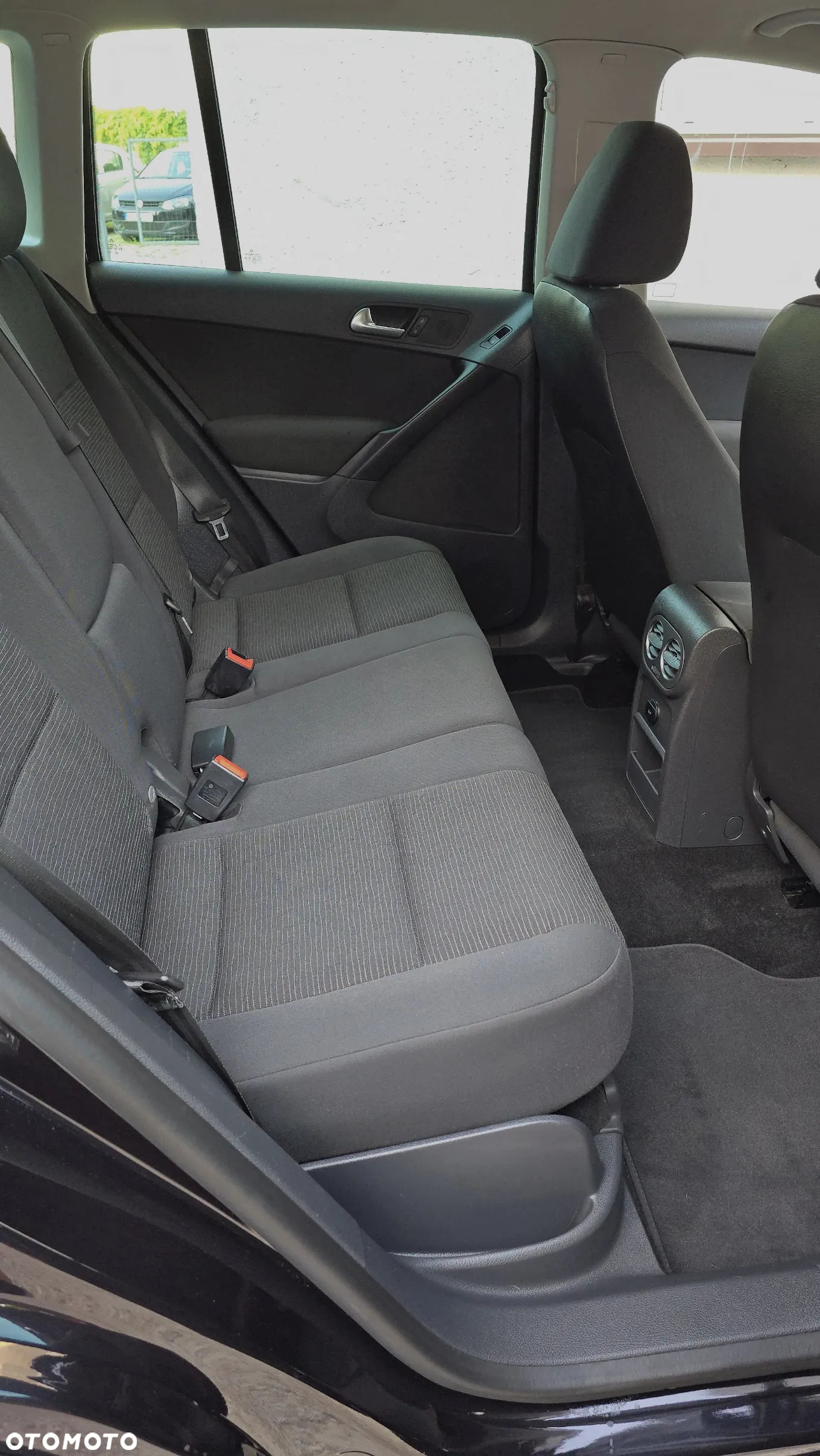 Volkswagen Tiguan - 16