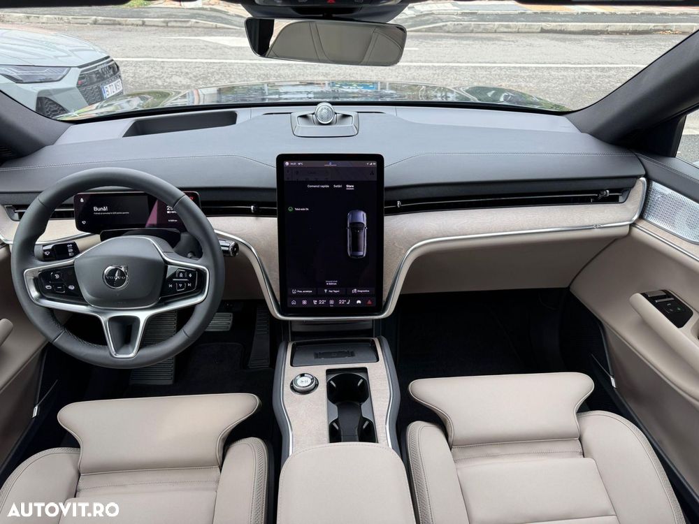 Volvo EX90 - 19
